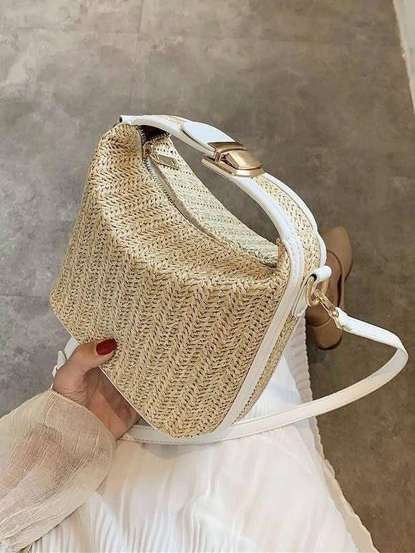 2024 Summer New Grass Weaving Small Casual Women's Handheld One Shoulder Crossbody Bag