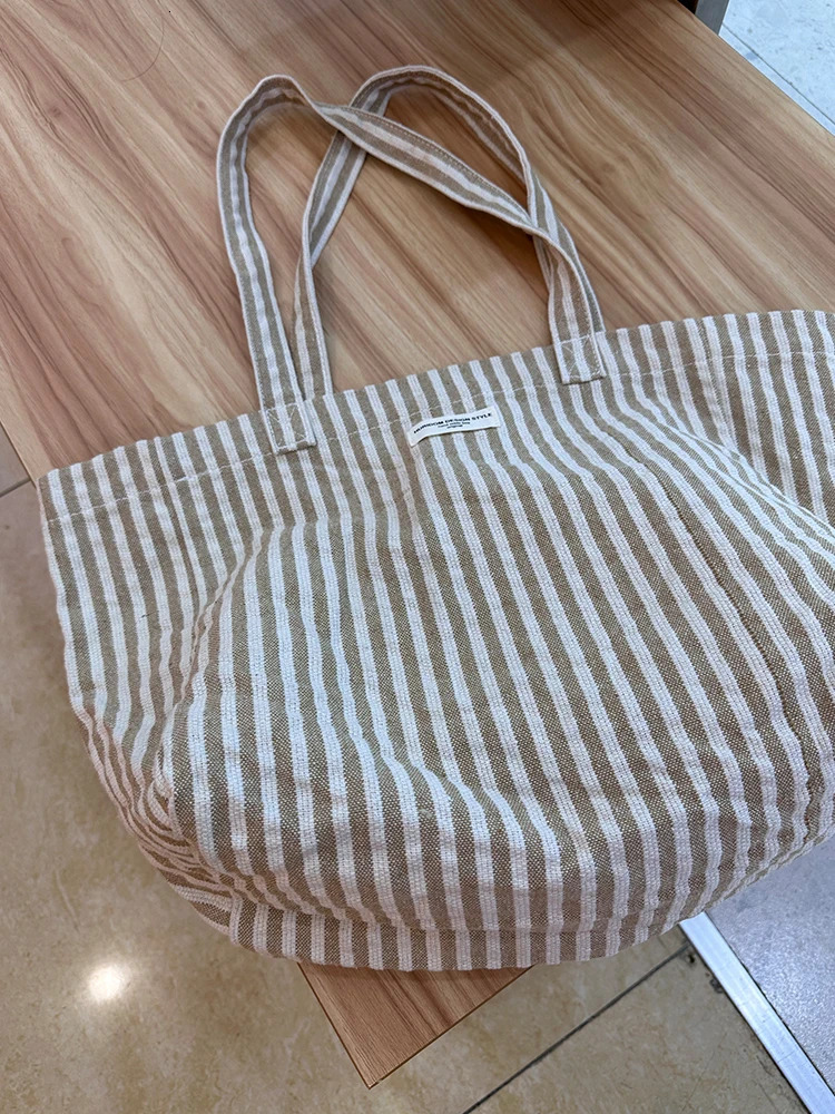 Environmentally friendly folding khaki striped pattern shopping bag for female college students shoulder bag 250311