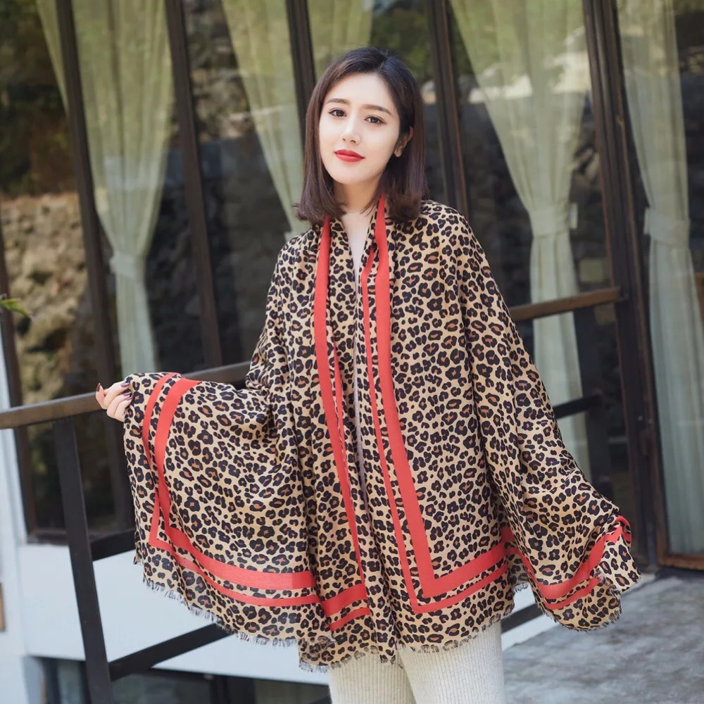 selling Animal Leopard Printed Cotton Womens Winter Automatic Scalp Shaver Border Wrap Headscarf Foulard Bandana LL181070 250314