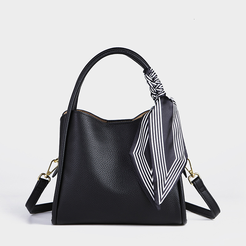 Genuine Leather Women's 2024 New Trendy Vegetable Basket, Hand-Held Water Bucket Bag, Fashionable And High-End Single Shoulder Crossbody Mother&#