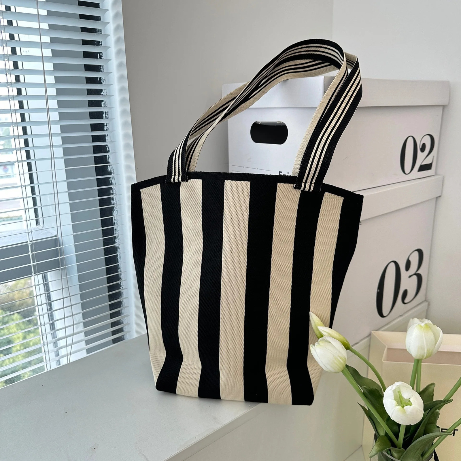 Fashion Women Simple Black White Striped Canvas Bag Casual Large Capacity Shoulder Womens Beach Bag Shopping Tote Bag Handbag 250311