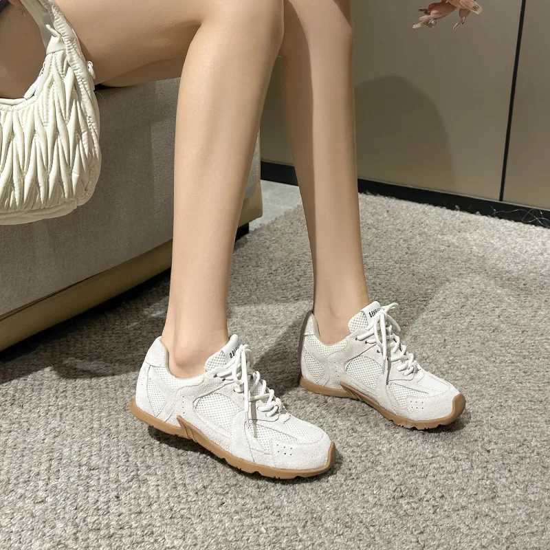 Womens sports shoes spring/summer 2025 new leather retro fashion casual apartment womens lace German training shoes women Y250315