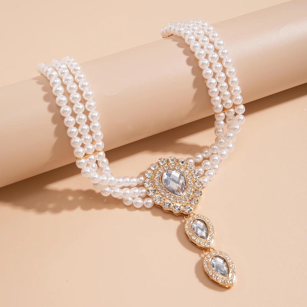 Pearl Beads with GreenTransparent Crystal Choker Necklace for Women Charms Collar Wedding Accessories Fashion Jewelry 250314