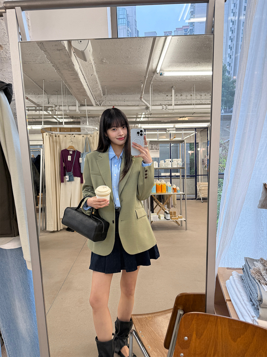 G313Retro-Inspired Women's French Suit - Lightweight Casual Wear for Spring 2025