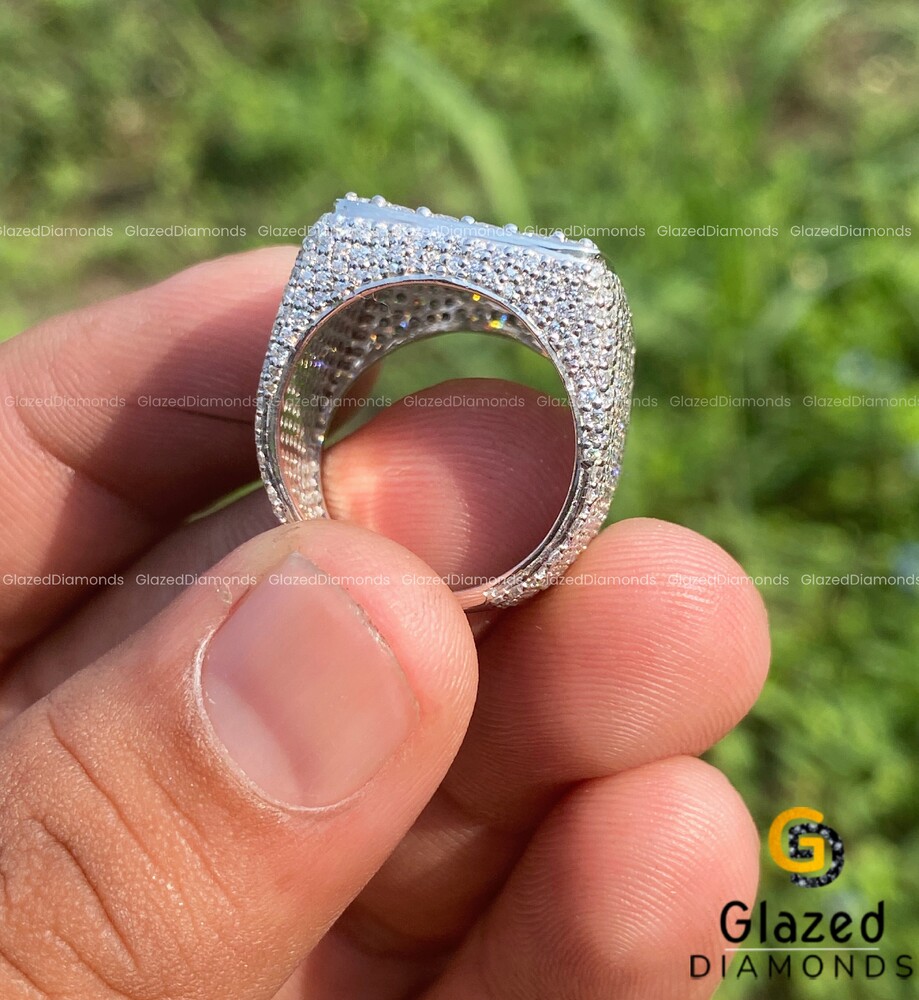 Sparkling Mens Finger Hip Hop Ring in 925 Sterling Silver and Iced Out by Round Brilliant Cut Moissanite Diamond in VVS Clarity
