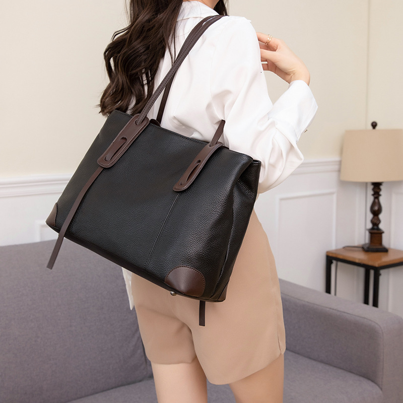 Tote 2024 New Fashion Women's One Shoulder Capacity Trendy High End Japanese And Korean Soft Leather Large Commuter Bag