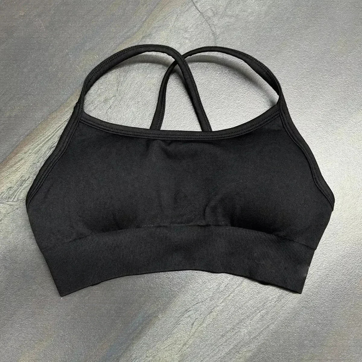 Dynamic backless sports bra womens seamless yoga top mid support pad gym crop elastic fitness 250314