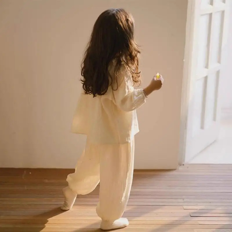 Solid Loose Baby Girl Set casual and simple Korean style two-piece set breathable and comfortable home clothing Versatile childrens set 250314