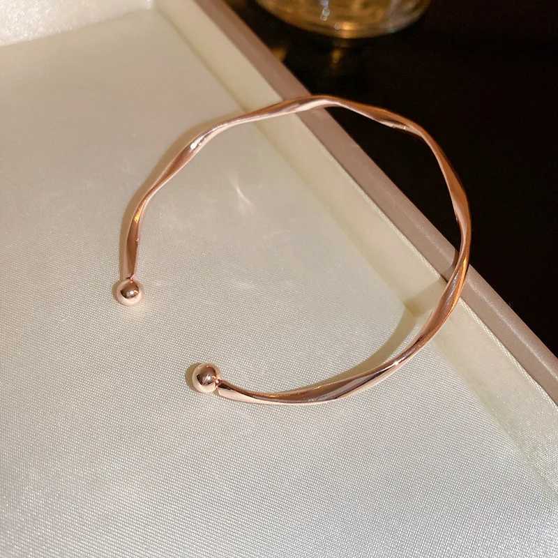 Vintage Cuff Bracelet Womens Open Bracelet Minimalist Twisted Bracelet Jewelry Mom Wife Girl Birthday GiftXJ250315