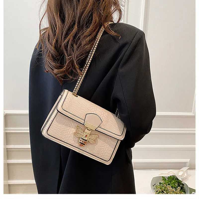 Retro womens handbag flip shoulder bag womens portable satin cross body bag Y250315