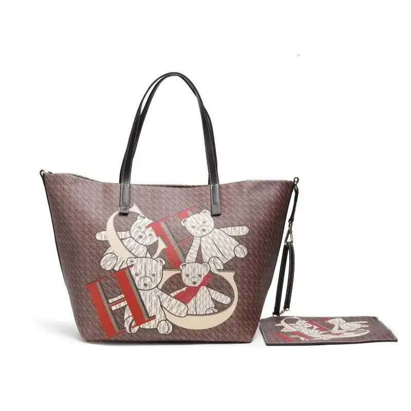 CH Women's Bucket Bag Cute Bear Printing Large Capacity Fashion Ladies Handbag Casual Versatile Premium Sense Retro Design