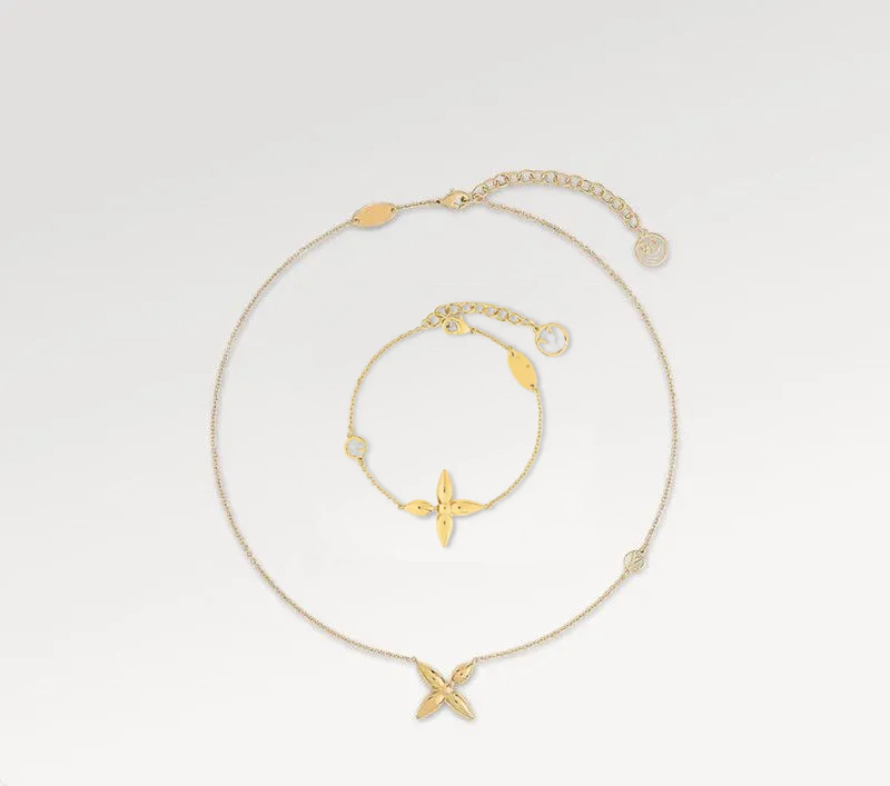 With BOX Big Flower Designer Jewelry Sets Pendant Necklaces Charm Bracelets 18K Gold Plated Luxury Wedding Engagement Jewelry Set