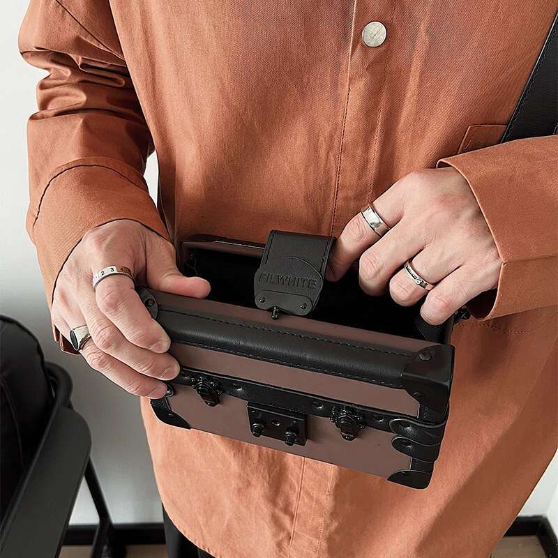 2025 new lock box shaped designer fashionable men's small square shoulder sloping Pu leather phone bag unisex wallet2