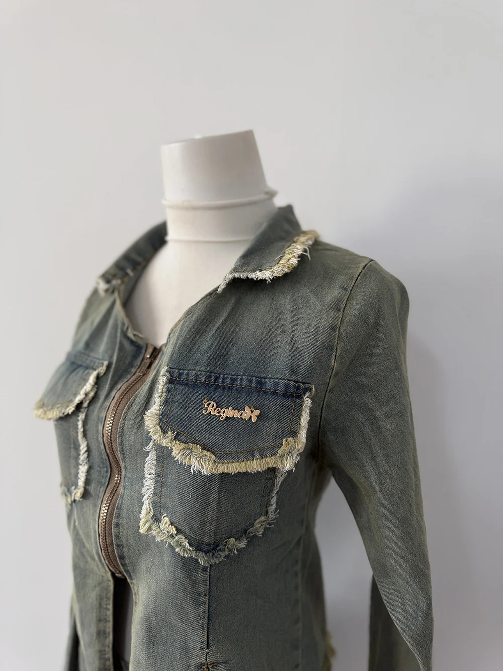 This Years French Longsleeved Allmatch n Retro Chinese Spice Washed Denim Short Jacket and Skirt Suit 250312