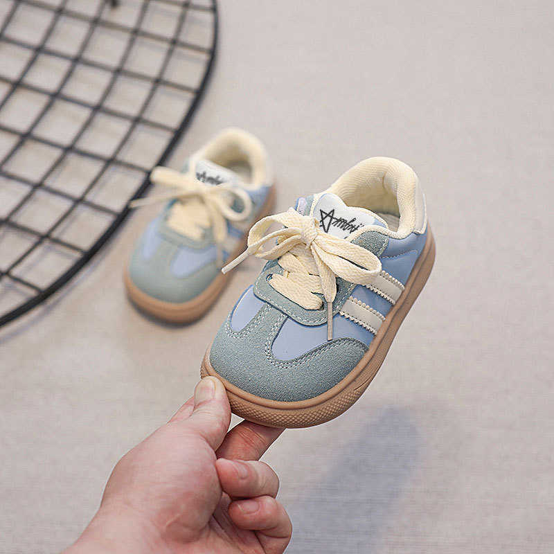 Athletic Outdoor Childrens sports boys non slip soft sole casual striped board girls white baby color blocked shoes childrens shoes C260130