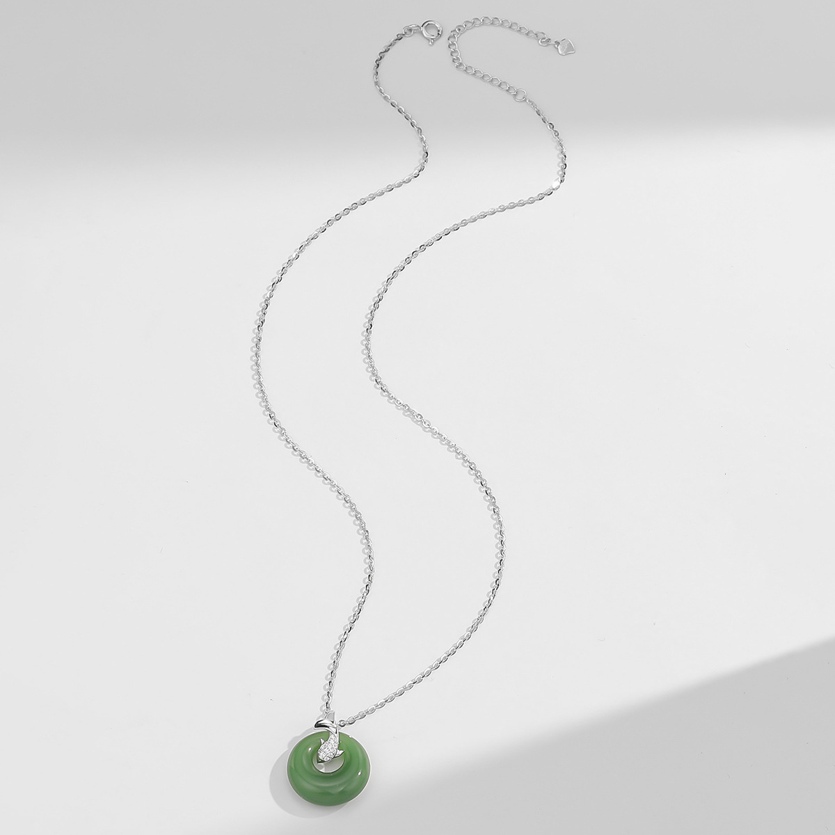 S925 Silver Necklace Women's Japanese And Korean Fashion Emerald Whale Safe Buckle Necklace Minority Natural Chalmedony Clavicle Chain Jewelry