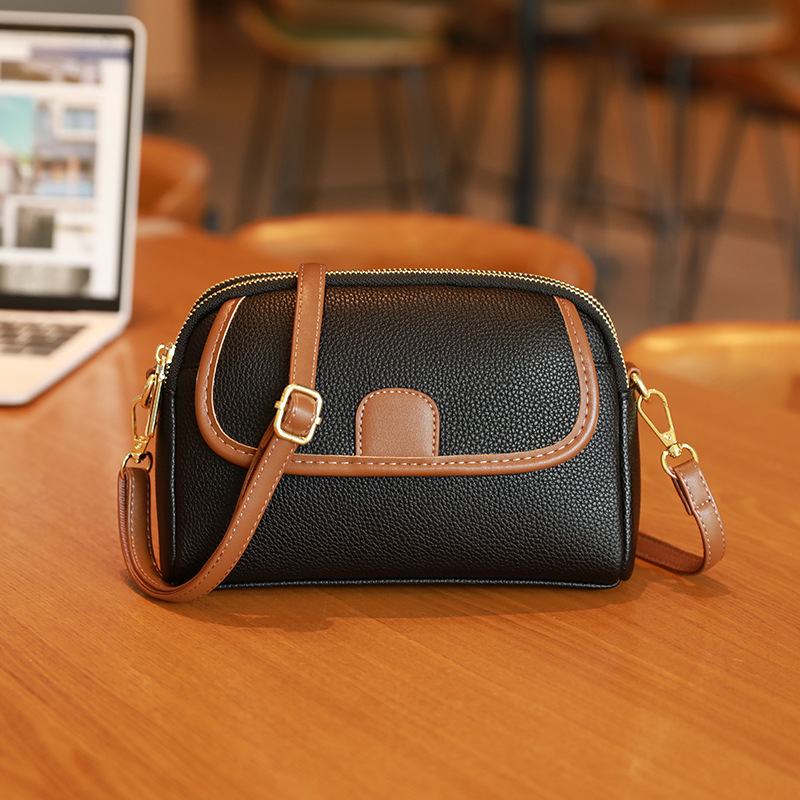 Mobile Phone Women's 2024 New Stylish Wide Strap Premium Texture Single Shoulder Crossbody Small Square Bag