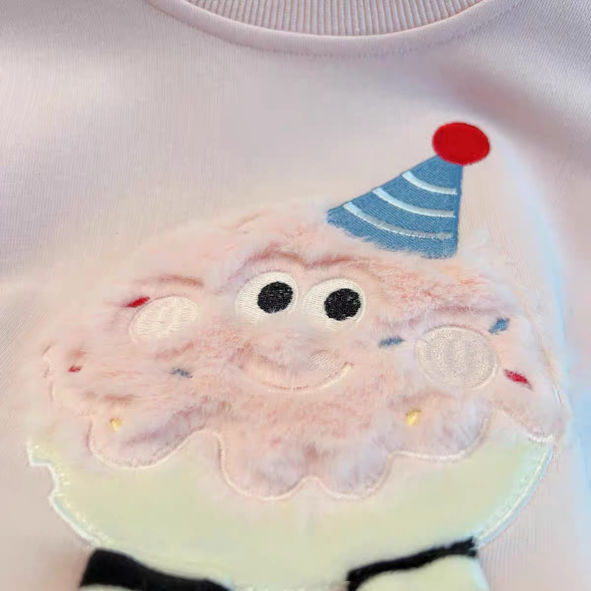Ddmyshoesvip Girl S Cartoon Long Sleeved Top Autumn New Item Cute And Stylish Women S Treasure Three Dimensional Embroidery Round Neck Pullover Hoodie