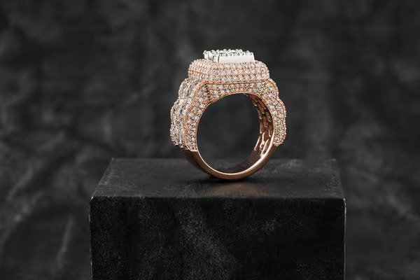 Mens Ring Trend Hip Hop Ice Out 10K 14K 18K Gold Full VVS Natural Diamond Rounded and Baguette Ring Luxury Costume Jewelry