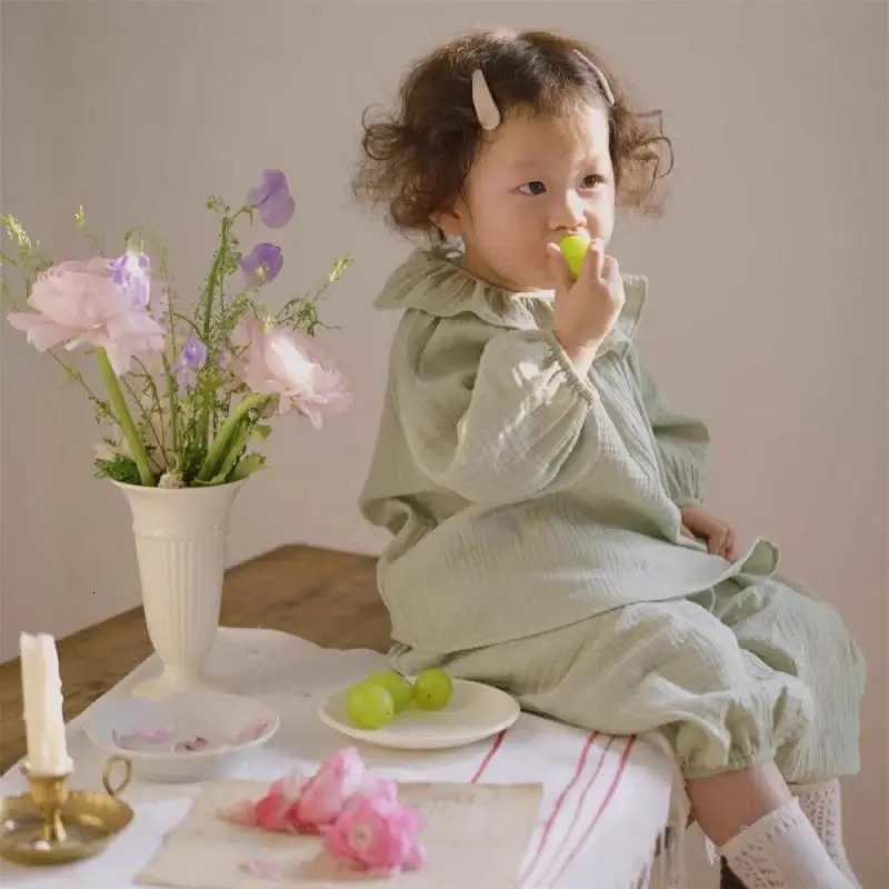Solid Loose Baby Girl Set casual and simple Korean style two-piece set breathable and comfortable home clothing Versatile childrens set 250314