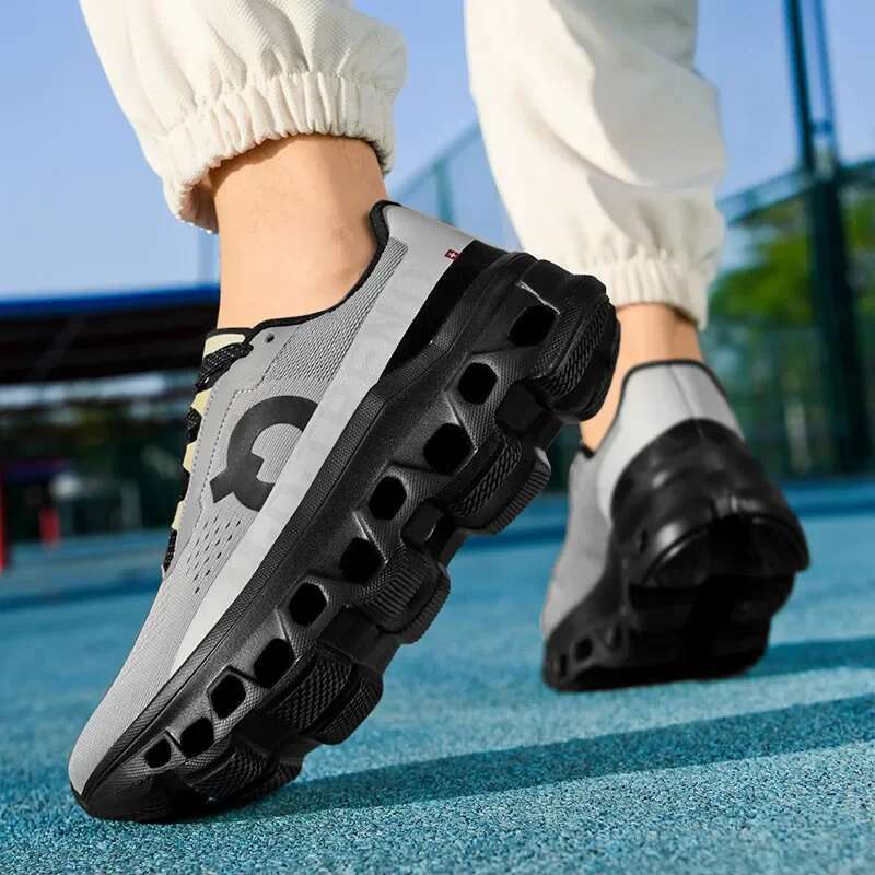 Men's and women's marathon breathable mesh walking ultra-light outdoo r running casua l sports tennis shoes