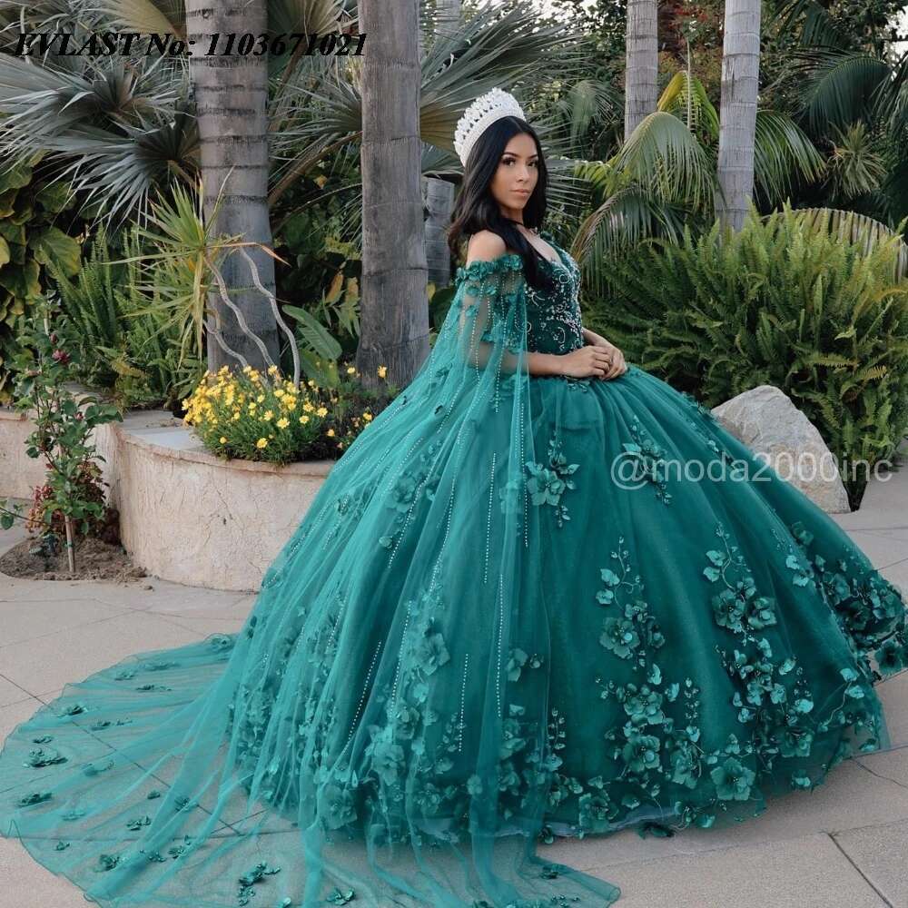 2025 Customized Green Quinnceanera Ball Gown 3D ral Applique Beading Cape Corset Sweet 16 Dresses 15 Years quinceanera