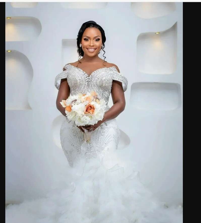 Custom off shoulder bright rhinestone crystals for bride plus size organza layers mermaid wedding dress