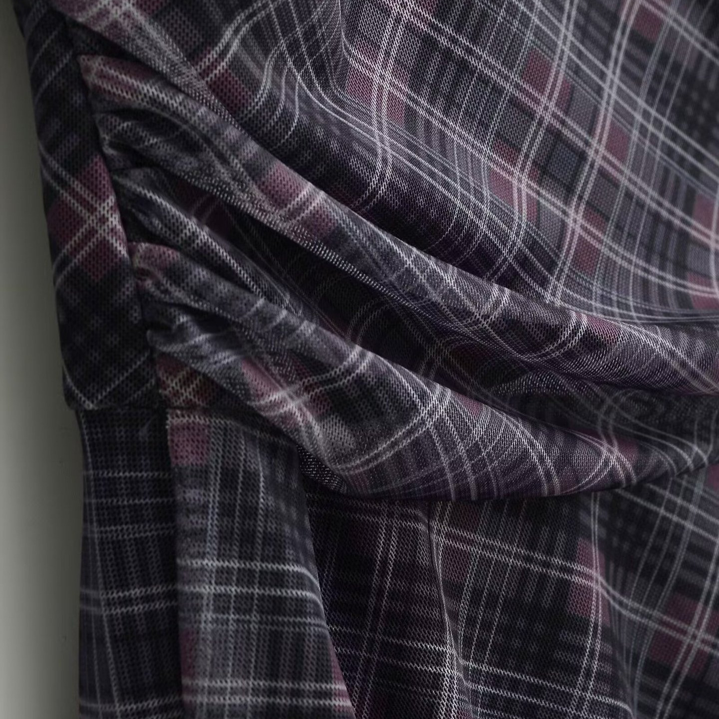 Personality Large Backless Plaid Pleated Silk Mesh Round Neck Sleeved Dress 2025 Summer New Style Long Skirt For Women