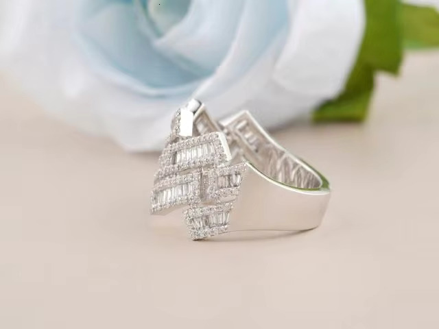 10K Solid White Gold Plated Moissanite Diamond Hip hop Ring - Gold Pave Setting Diamond Link Ring for mens Hip hop fashion