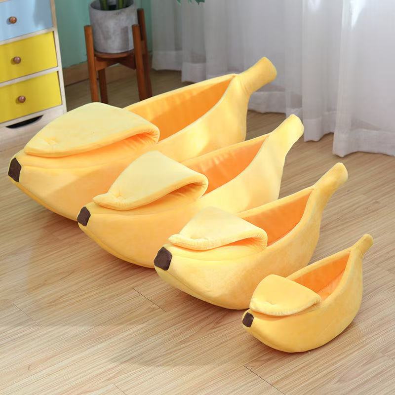 Four seasons new banana cat litter semi-enclosed dog litter Summer pet litter easy to clean pet bed non-sticky hair delivery blanket