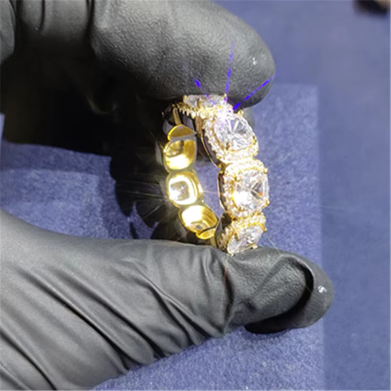 Iced Out Jewelry Hip Hop Ring Jewelry New Design Popular VVS Moissanite Iced Out Miami Cuban Link Rings for Men