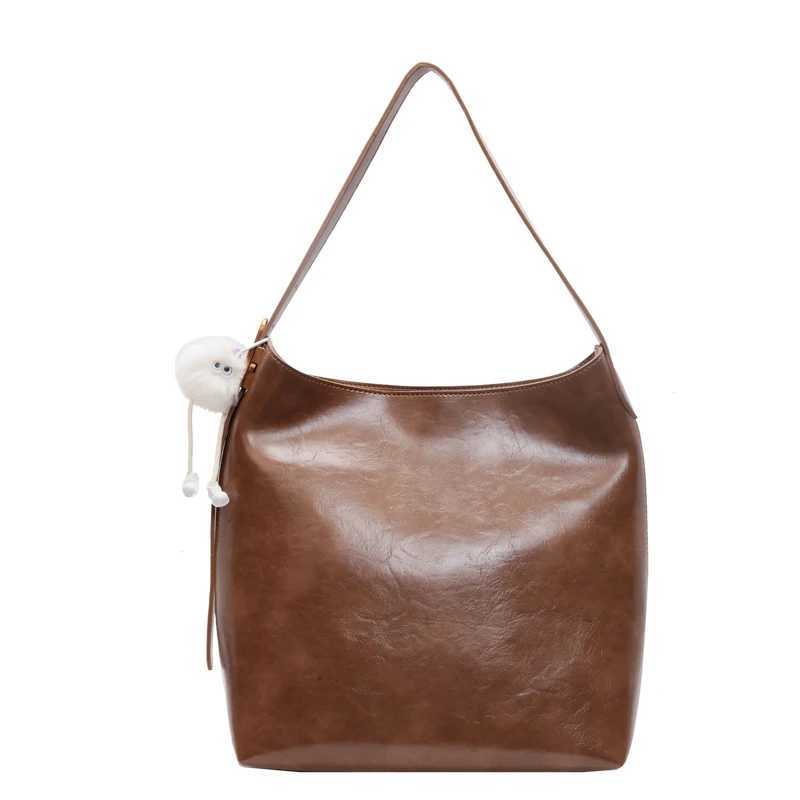 Womens PU leather large capacity bucket bag womens shoulder messenger bag classic simple casual womens handbag Y250315