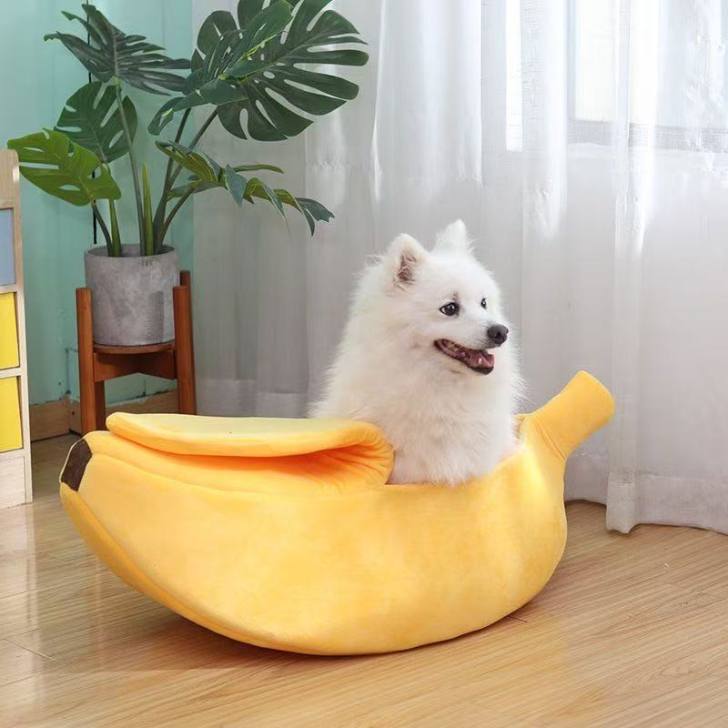 Four seasons new banana cat litter semi-enclosed dog litter Summer pet litter easy to clean pet bed non-sticky hair delivery blanket