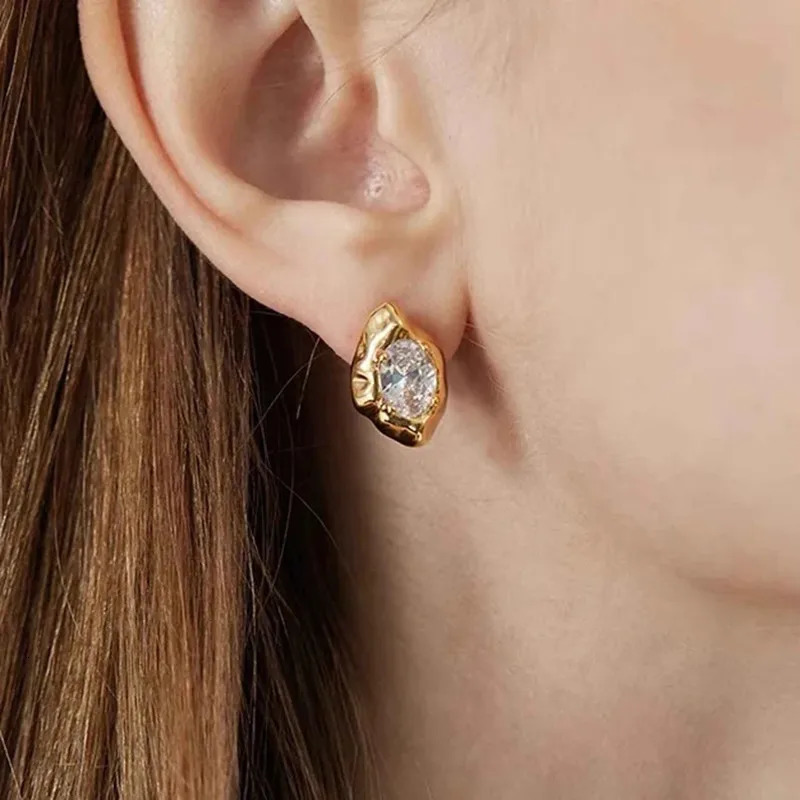 Europe America Gold and Silver Oval Irregular Diamond Earrings Womens Simple Fashion Jewelry Trend 250314