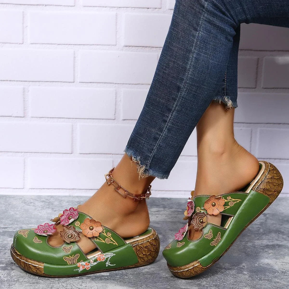 Summer Retro Plum Blossom Baotou Slippers Womens Fashion Totem Thick Sole Anti Slip Sandals Outdoor Beach Flat Casual Shoes 250314