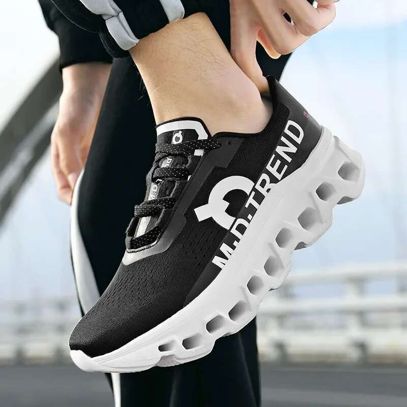 Men's and women's marathon hot breathable mesh walking ultr a-light outdoor running casu al sports tennis shoes