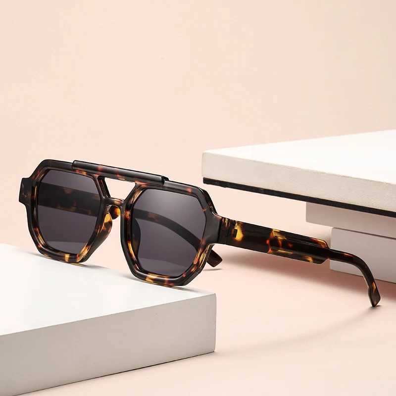 2025 New Double Bridge Sunglasses Square Sunglasses Womens Sunglasses Trend 3011 W250315