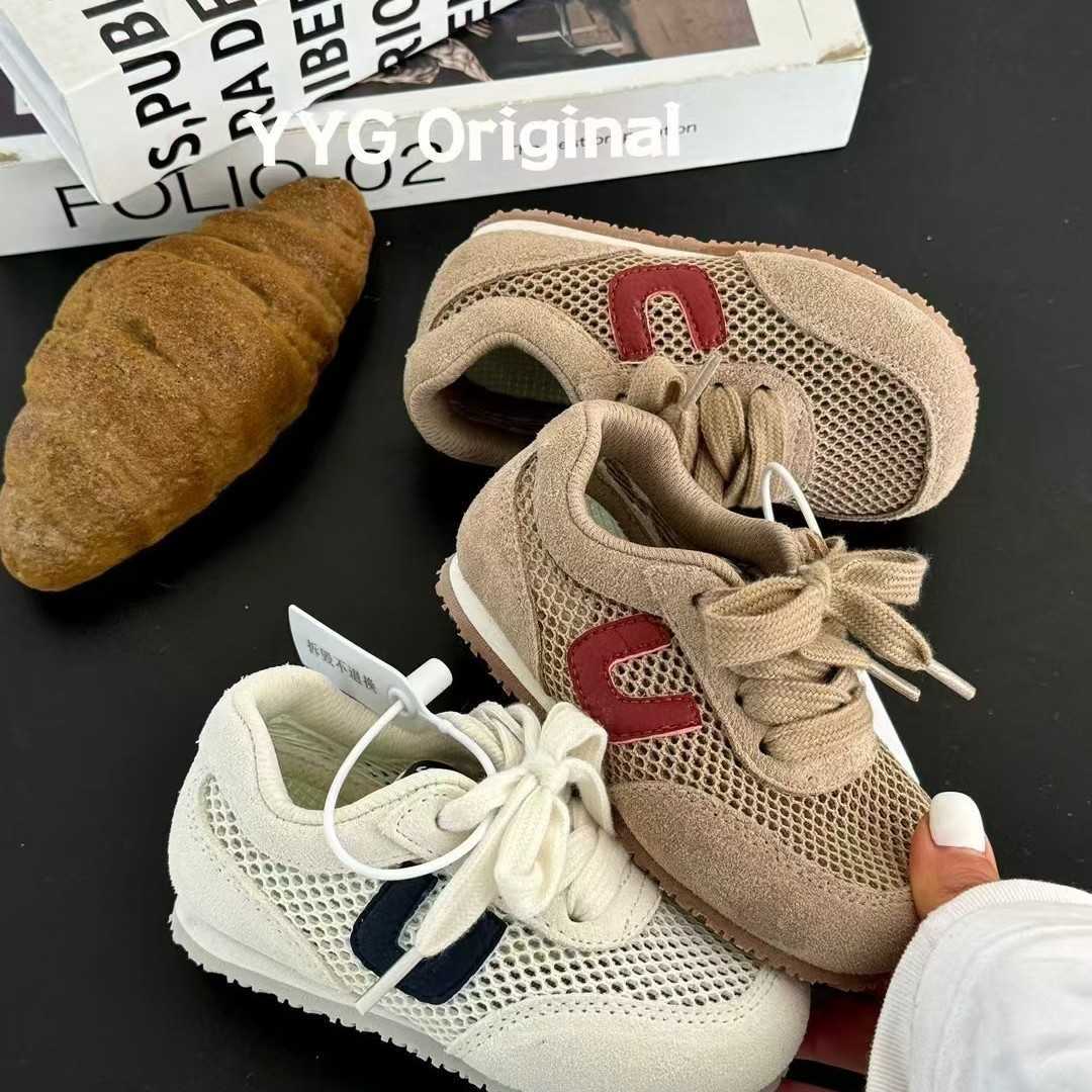 Athletic Outdoor Childrens 2025 summer new casual sandals for boys and girls stylish baby soft soled board shoes with mesh surface C260130
