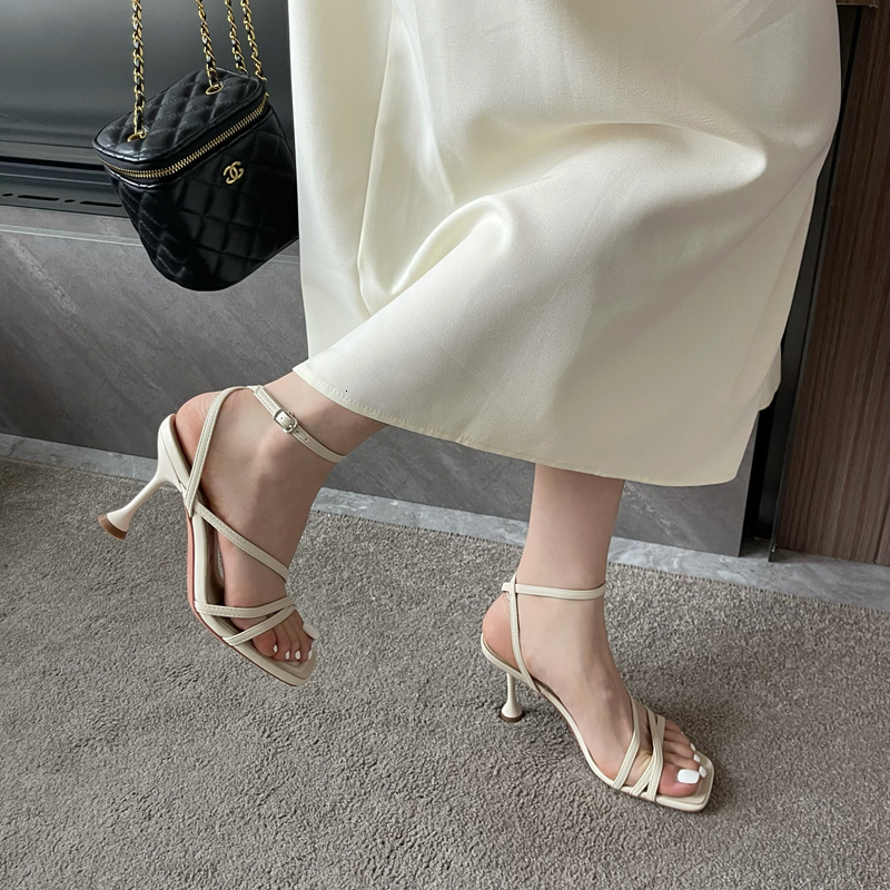 Feng Lu Toe Square Head High Roman Sandals for Women's Spring/Summer 2024 New Fashion Slim Heel Buckle Shoes ddmypanda