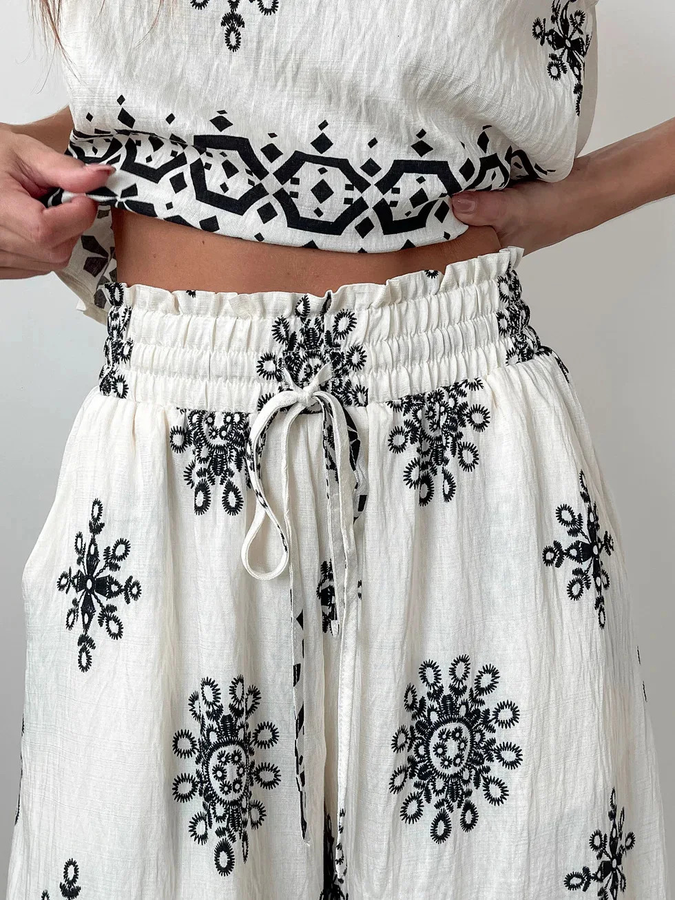 Bohemia Floral Print Loose Long Pants Set Women Casual Oneck Sleeveless TopsWide Leg Two Piece Sets Summer Beach Outfits 250313