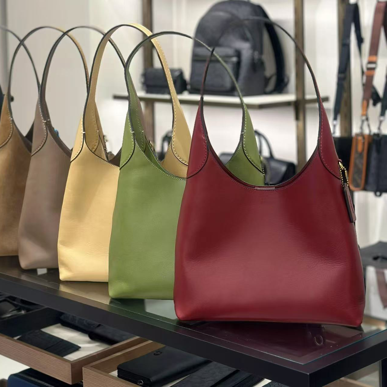 designer womens one shoulder leather handbag 28 cross shoulder wallets high quality yn handbag underarm bag strap handbag womens bag dhgate bag