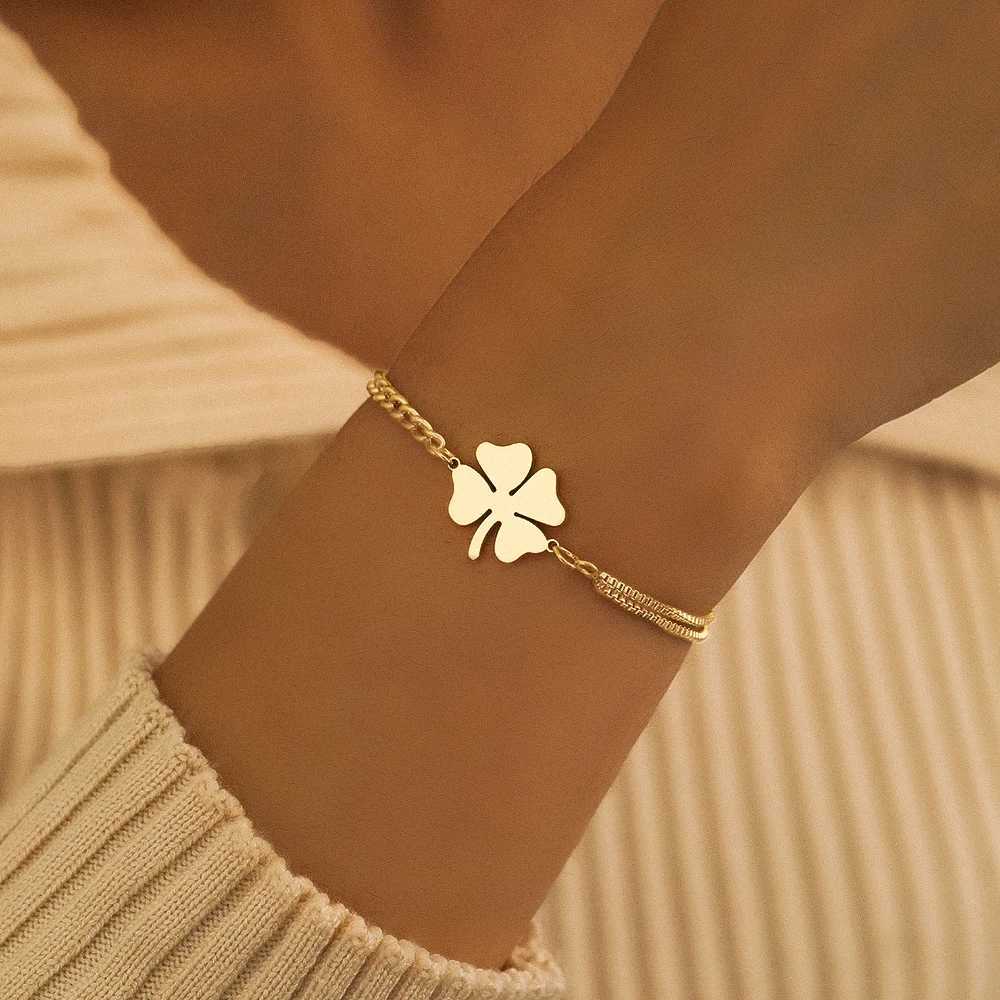 Stainless Steel Bracelet Classic Lucky S Pendant Hip Hop Bracelet Womens Jewelry Non Fading High Quality Daily WearXJ250315
