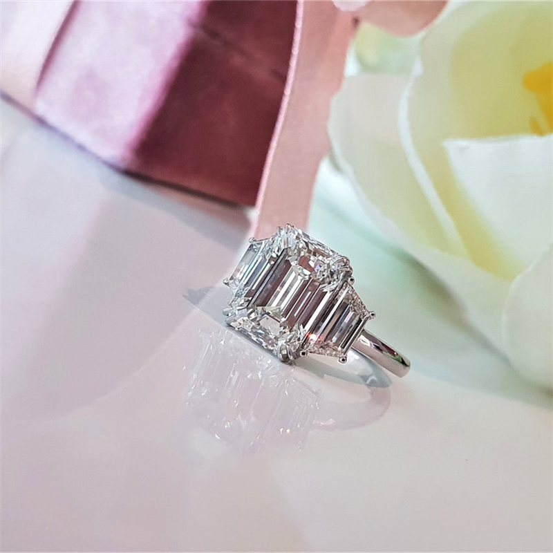 Jewelry 3.0 Carat Emerald Cut Lab Grown Diamond Square Engagement Ring IGI Certified Trapezoid Cut Side Lab Diamonds 0.20 Carats Each 14K Solid Gold R