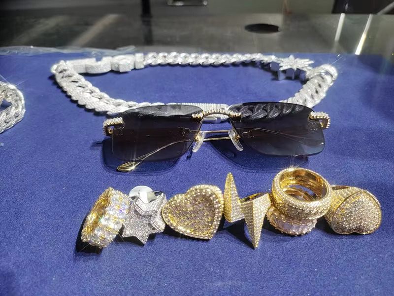 Iced Out Jewelry Hip Hop Ring Jewelry New Design Popular VVS Moissanite Iced Out Miami Cuban Link Rings for Men