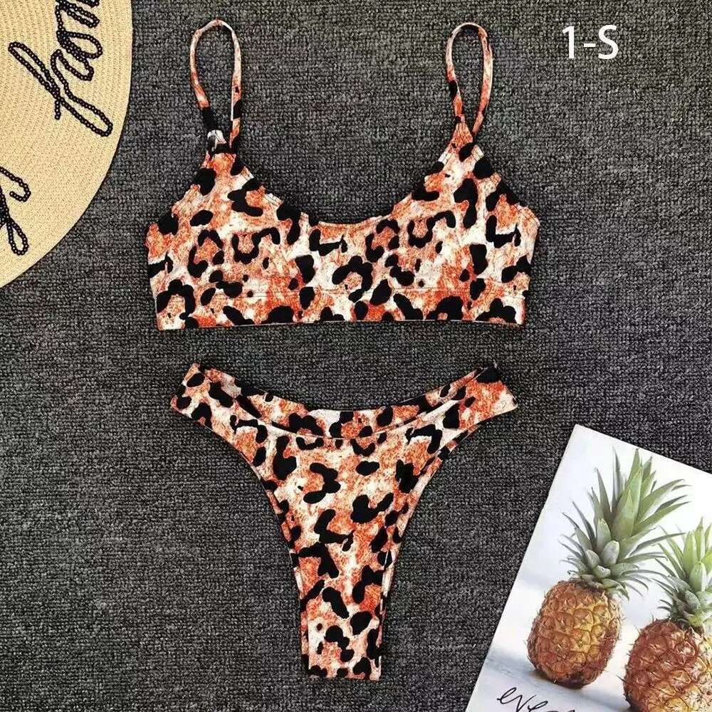 Leopard print two-piece swimsuit, sexy, low waist, split style, suitable for vacation