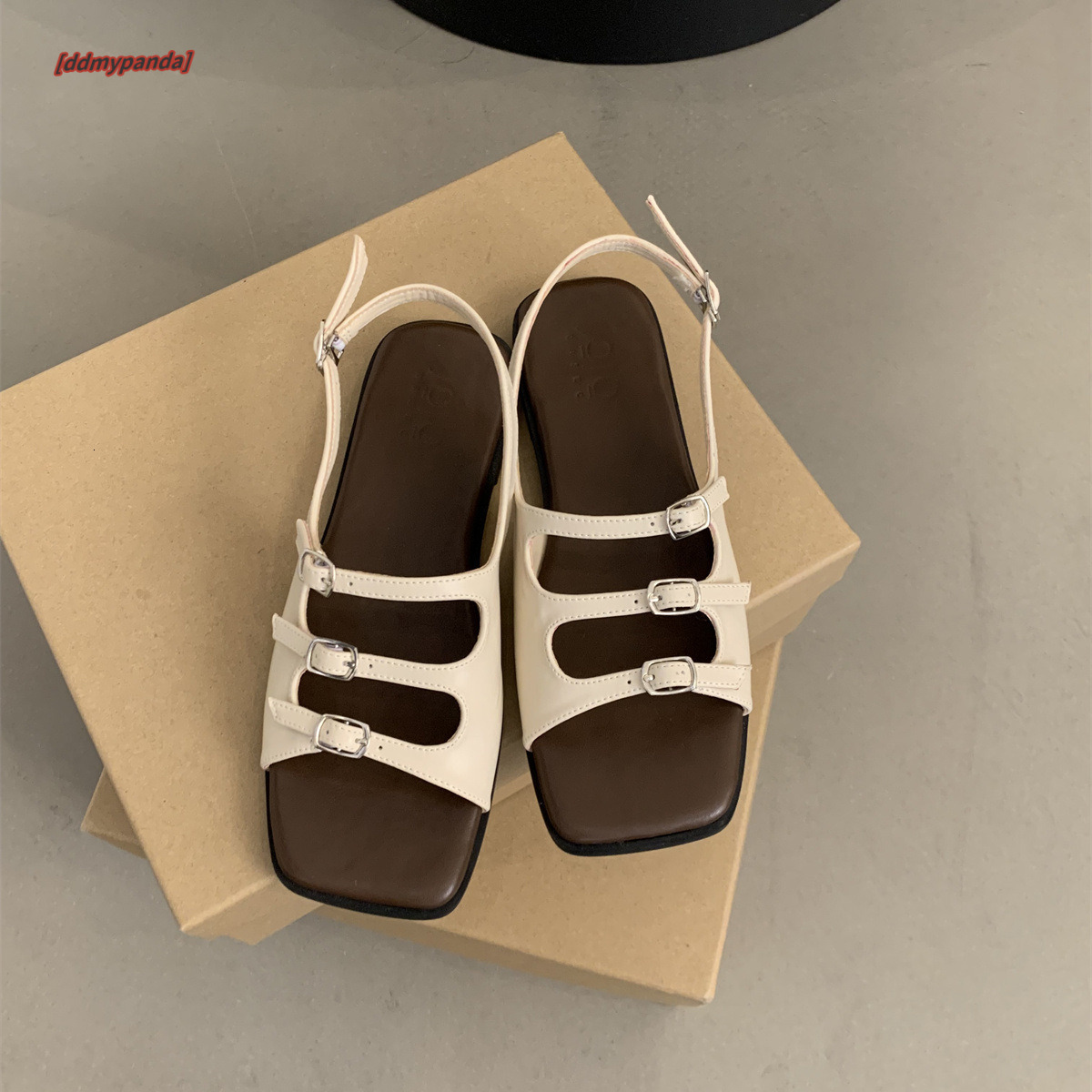 Fashion sandals for women's summer 2025 new French fairy style beach tourism soft flat Roman shoes ddmypanda