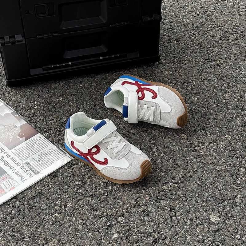 Athletic Outdoor Childrens Forrest Gump shoes 2025 spring new sports shoes breathable real soft leather mens shoes anti slip trendy brand girls shoesY