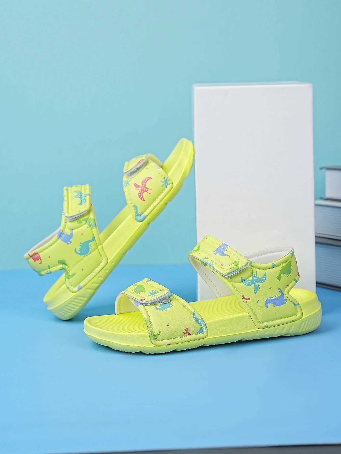 Casual stylish and comfortable summer outdoor sandals suitable for both boys and girlsT250315