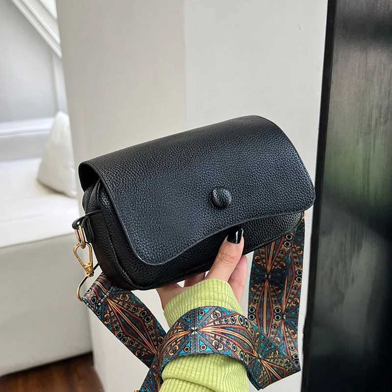 Comfortable PU leather wide shoulder strap cross body bag casual flip up womens shoulder bag used for gifts designer handbags and wallets Y250315