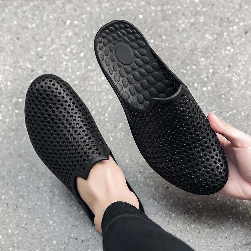 Mens half slippers non-slip outer wear wear-resistant mens slippers beach sandals and slippers home slippers 250314
